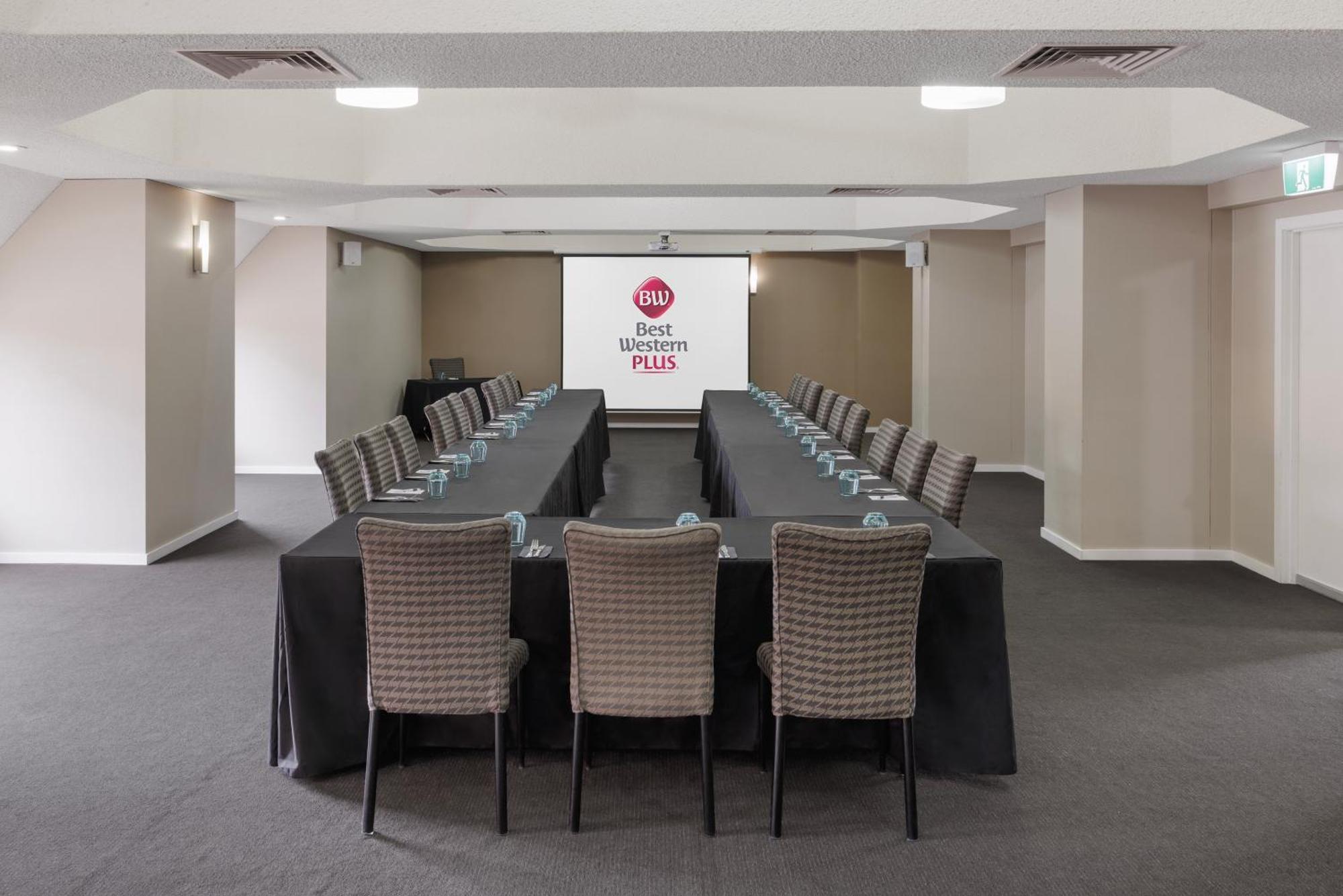 Best Western Plus Launceston Exterior photo